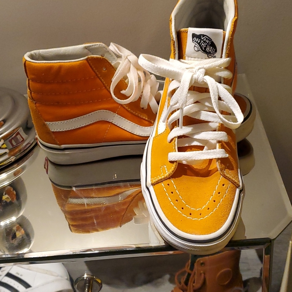 Vans High Top Sneaker